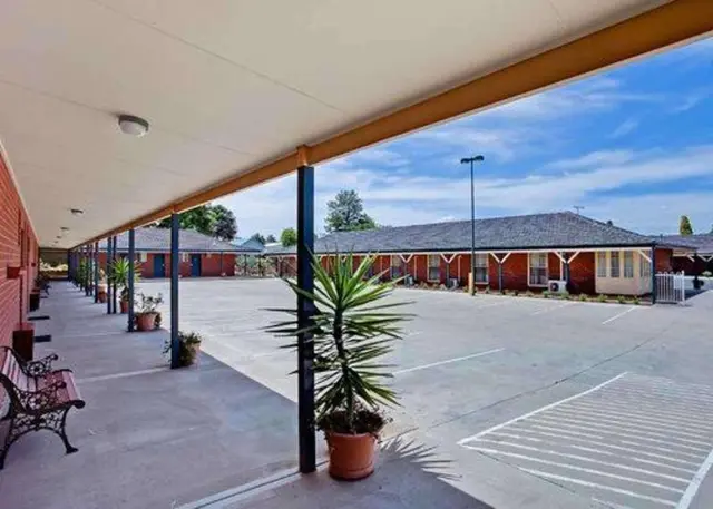 Bushmans Motor Inn