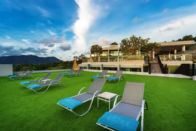 Crest Resort and Pool Villas