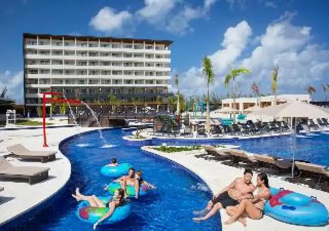 Royalton Blue Waters Autograph All-Inclusive Resor