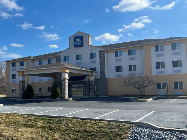 Days Inn & Suites Manheim Lebanon
