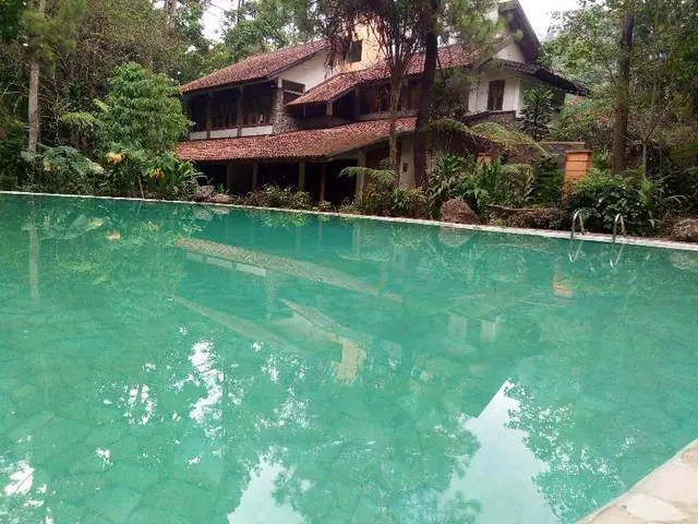 Imah Seniman Hotel