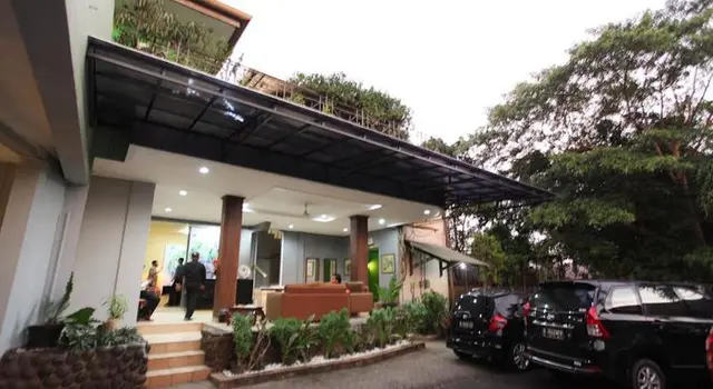 Maven Buncit Hotel
