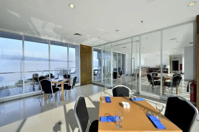 Whiz Prime Megamas Manado