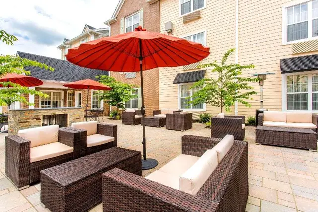 Dulles Suites