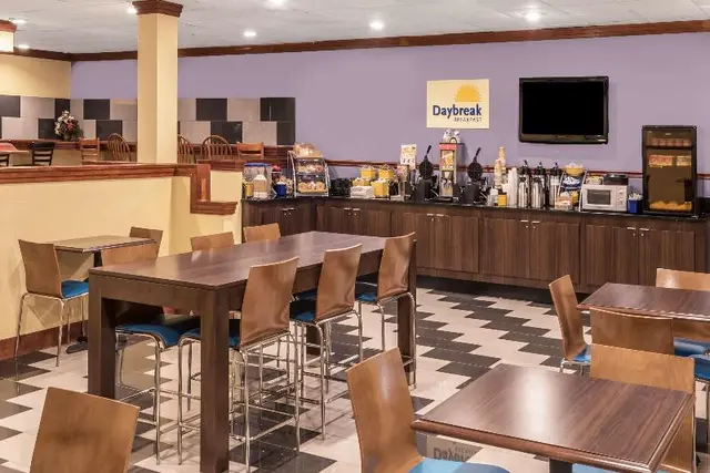 Days Inn by Wyndham South Hill