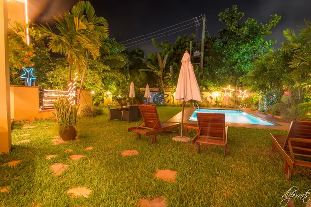 Sea Cliff Court Hotel & Luxury Apartments