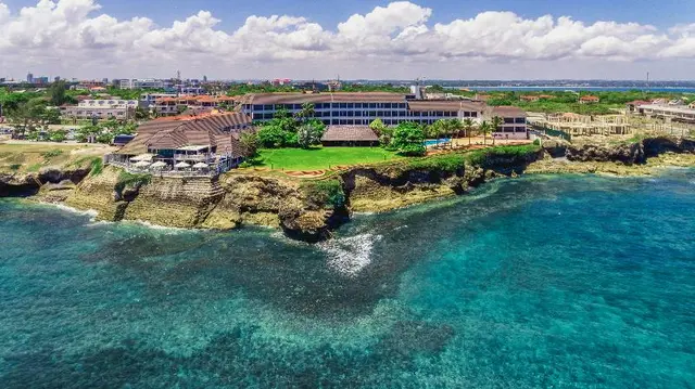 Sea Cliff Hotel