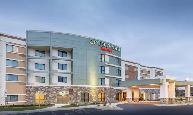 Courtyard Bismarck North