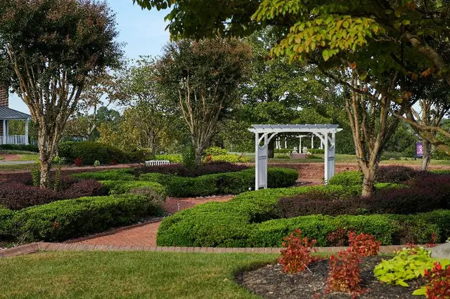 Virginia Crossings Hotel & Conference Center,Tapes