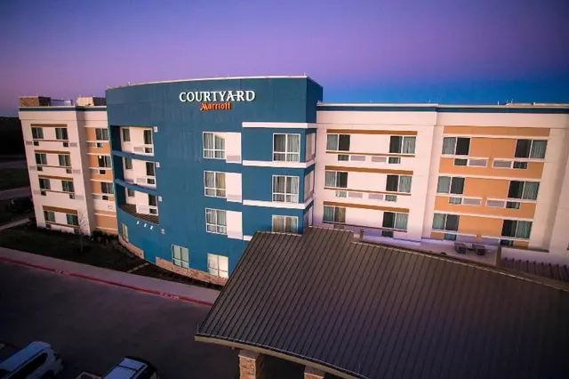 Courtyard Dallas Midlothian Conference Center