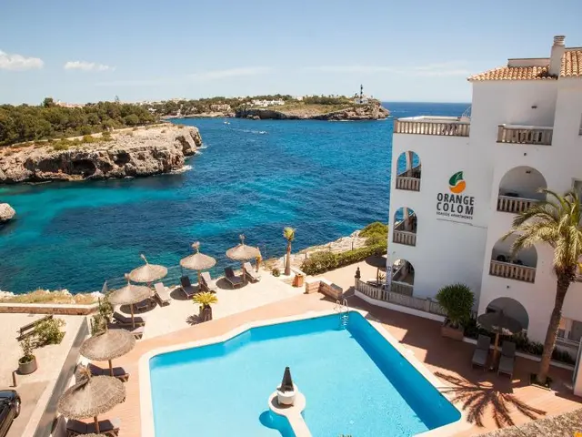 Orange Colom Seaside Apartments