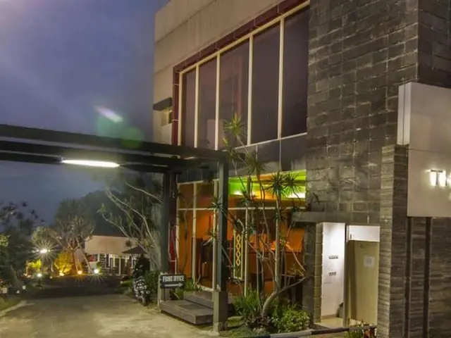 The Rizen Hotel