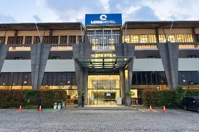 Lemo Hotel Serpong By Zuzu