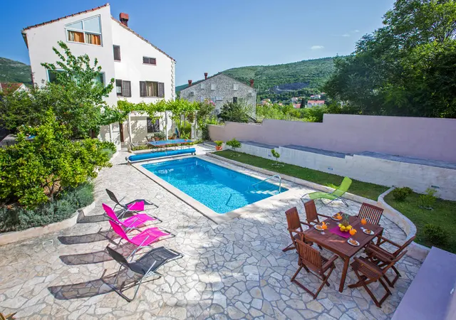 Apartments Villa Roza