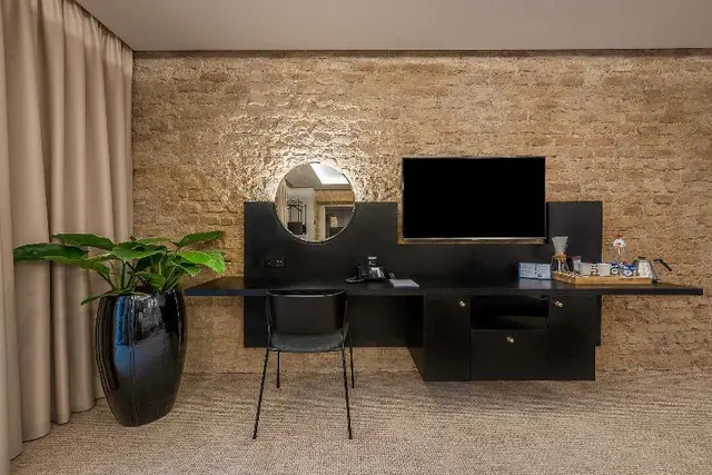 Artagonist Art Hotel