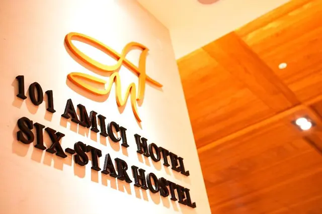 Amici Hotel Six Star Hostel