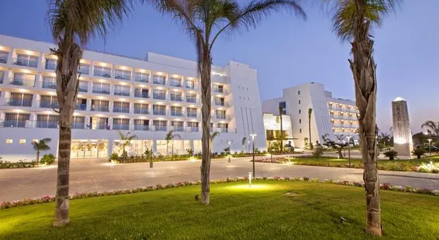 Gran Luxor All Suites Hotel