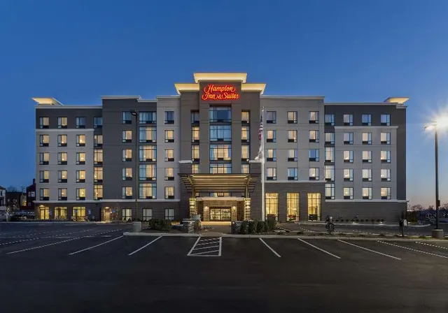 Hampton Inn & Suites Newport/Cincinnati