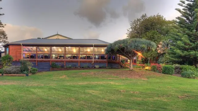 Paradise Hotel & Resort