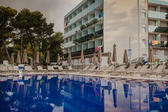 Villas Arausana and Antonina