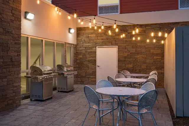 Home2 Suites Roanoke Airport