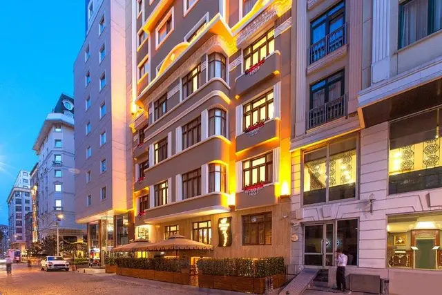 Ferman Hilal Hotel