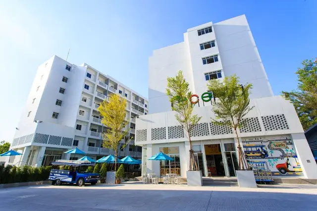 Recenta Suite Phuket Suanluang