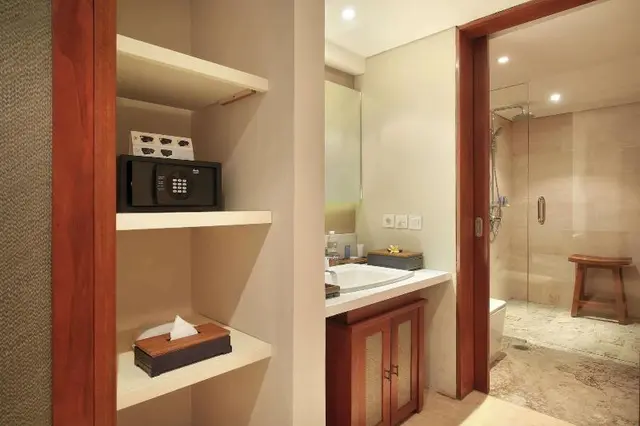 The Bandha Hotel & Suites