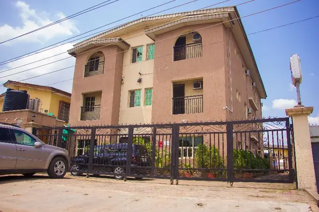 Wonder King Hotel