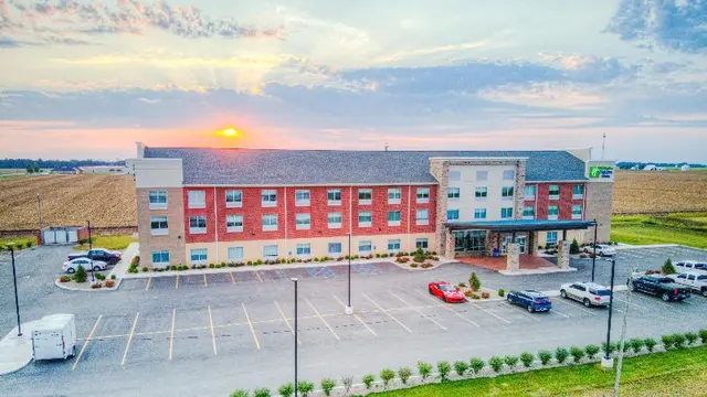 Holiday Inn Express & Suites Remington
