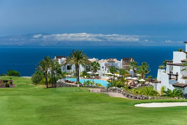 Las Terrazas de Abama Suites