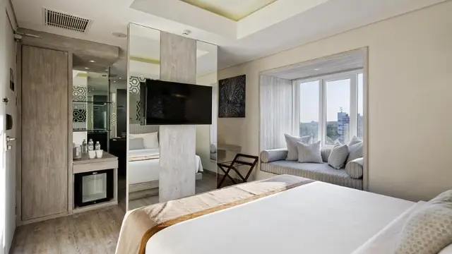Daun Bali Seminyak Hotel