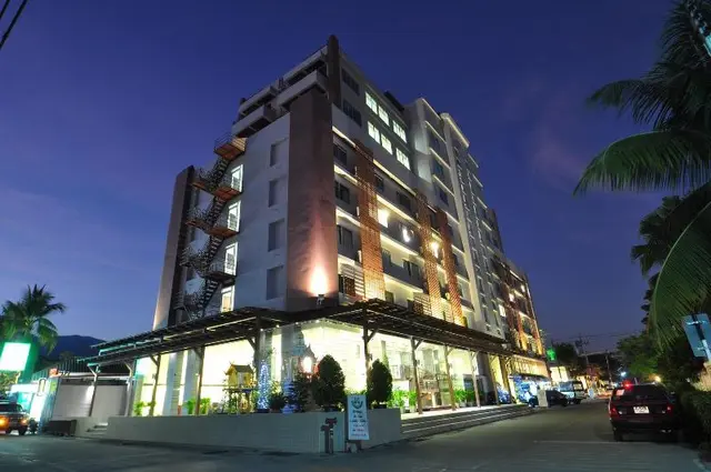 Mayflower Grande Hotel