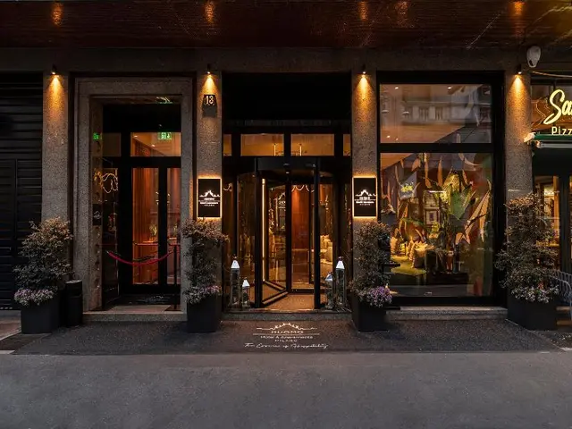Duomo Hotel & Apartments