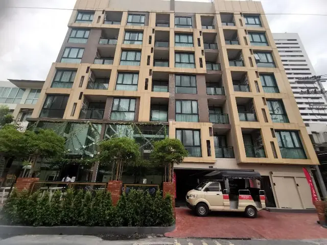 Ramada Tenn Ekamai