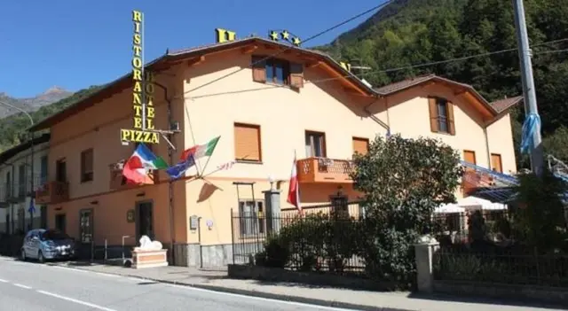 Hotel Lion