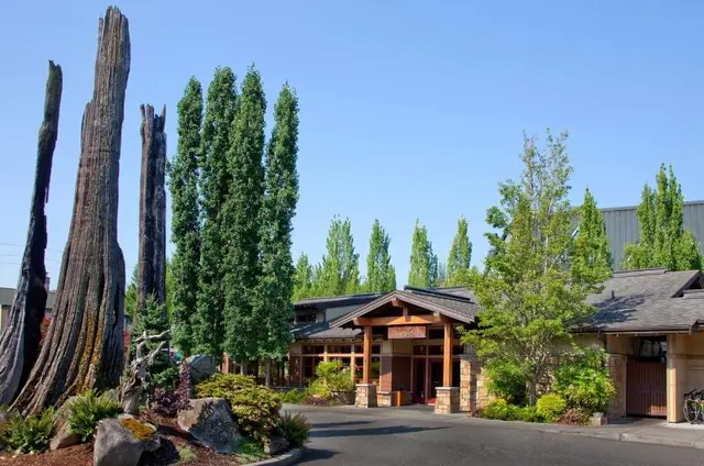 Willows Lodge