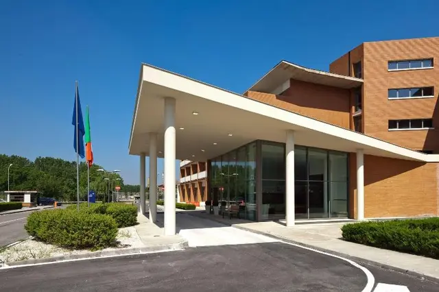 Inn Naples Airport