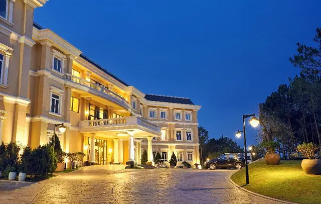 Dalat Edensee Lake Resort & Spa