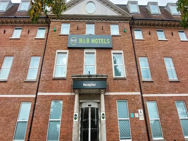 B&B HOTEL London Heathrow
