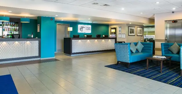 Holiday Inn Express Manchester Airport