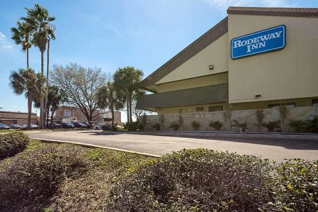Bay Inn On Busch