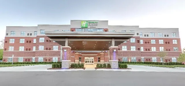 Holiday Inn Express Suites Plymouth Ann Arbor Area