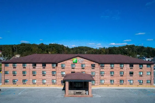 Holiday Inn Express & Suites Elkins By IHG