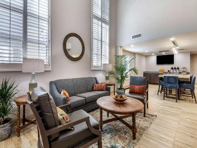 Comfort Suites near Birkdale Village- Huntersville