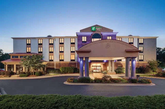 Holiday Inn Express & Suites Lavonia By IHG