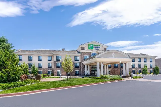 Holiday Inn Express and Suites Colorado Springs Fi