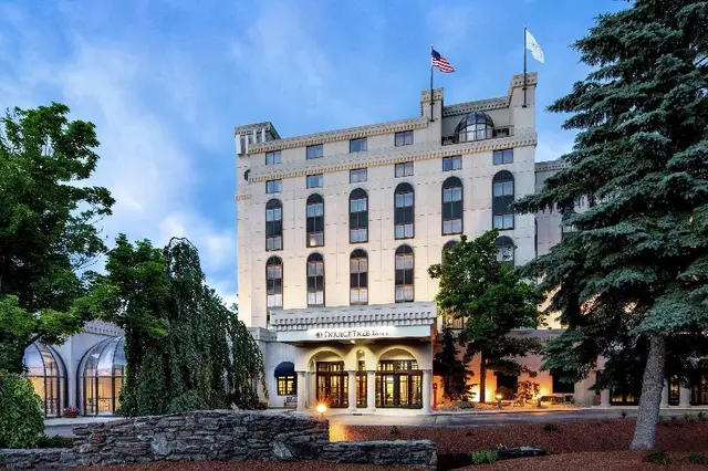 Doubletree By Hilton Nashua