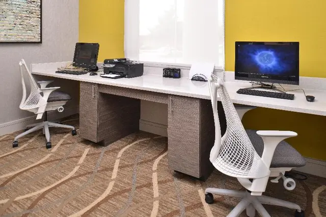 Holiday Inn Express and Suites Lafayette