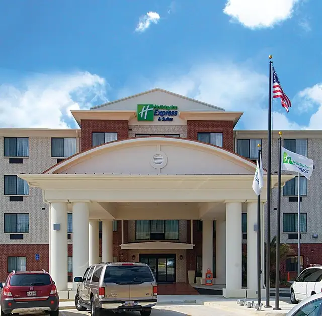 Holiday Inn Express & Suites Biloxi Ocean Springs